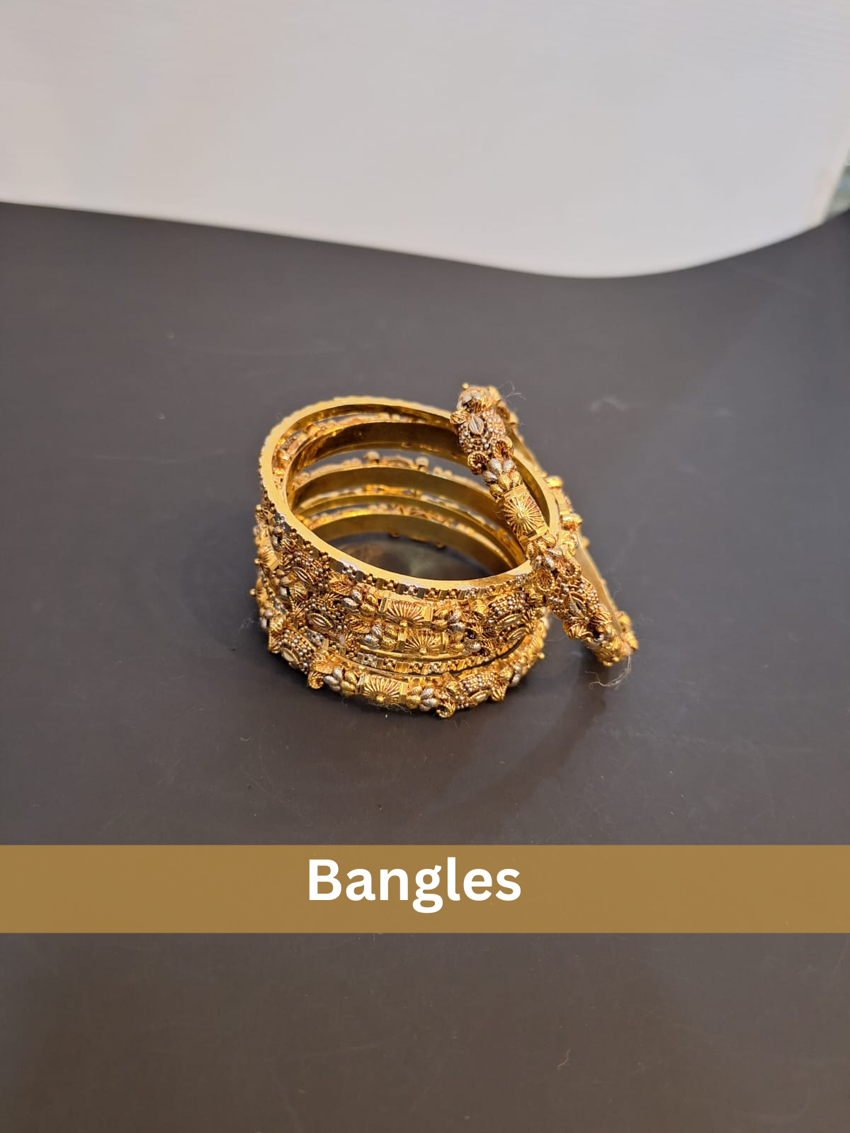 BANGLES