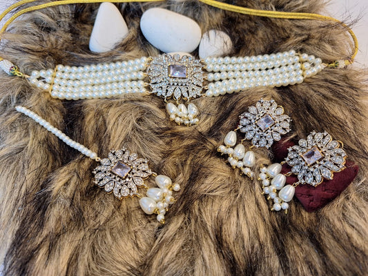 Classic Pearl Jewelry Set