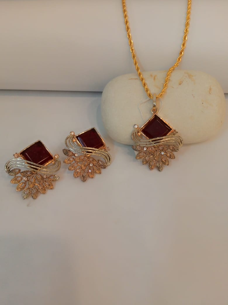 Ruby Gilded Mala Set