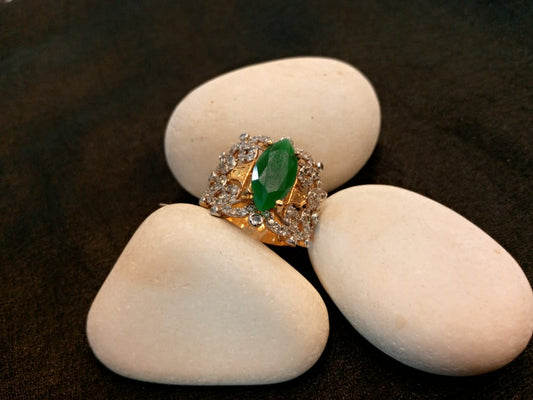 Green Diamond Sparkle Ring