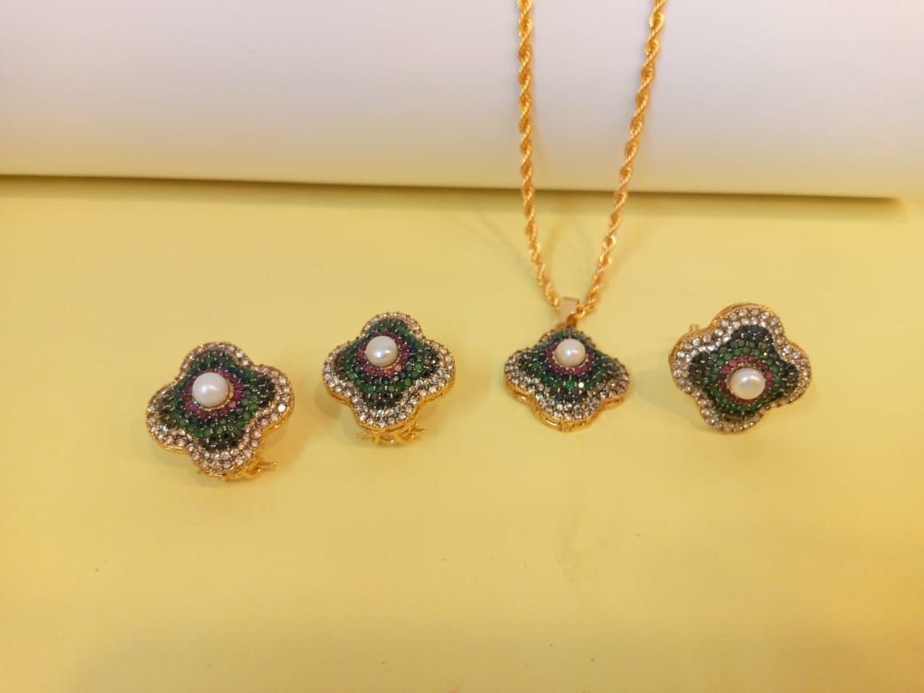 GreenGlam Locket Set