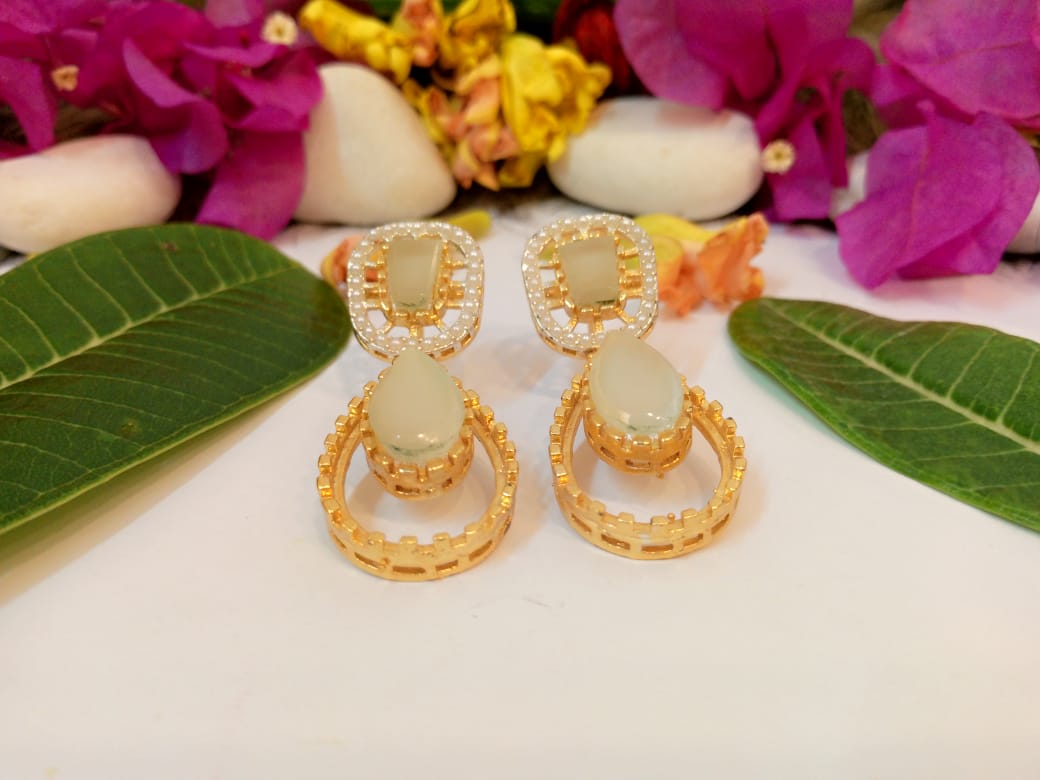 Leafy Gold Earrings