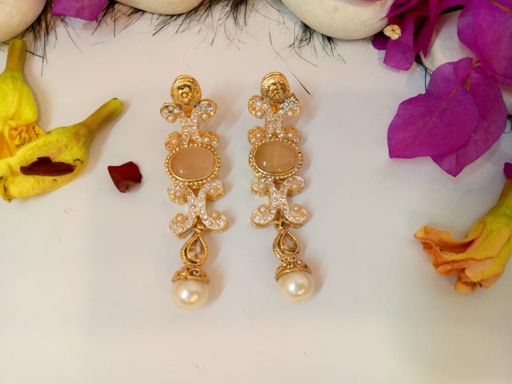 PearlBloom Earrings