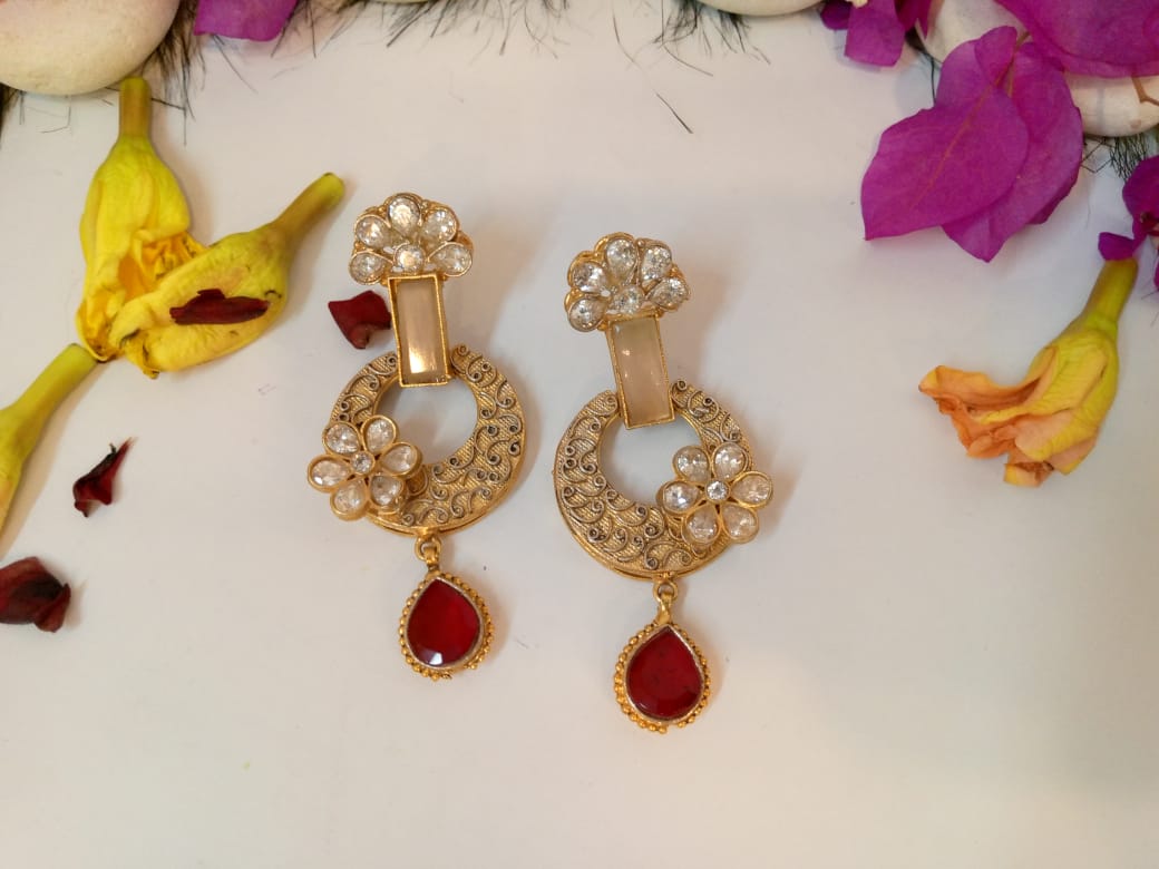 Floral Gold Elegance Earrings