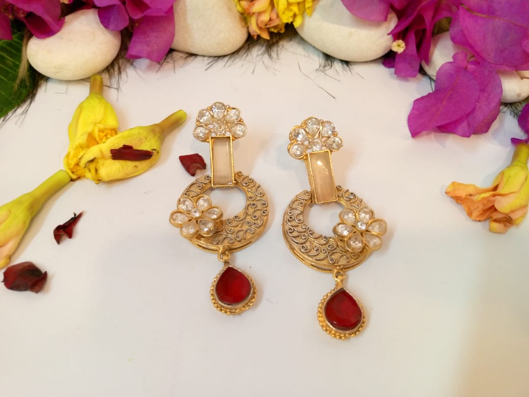 Floral Gold Elegance Earrings