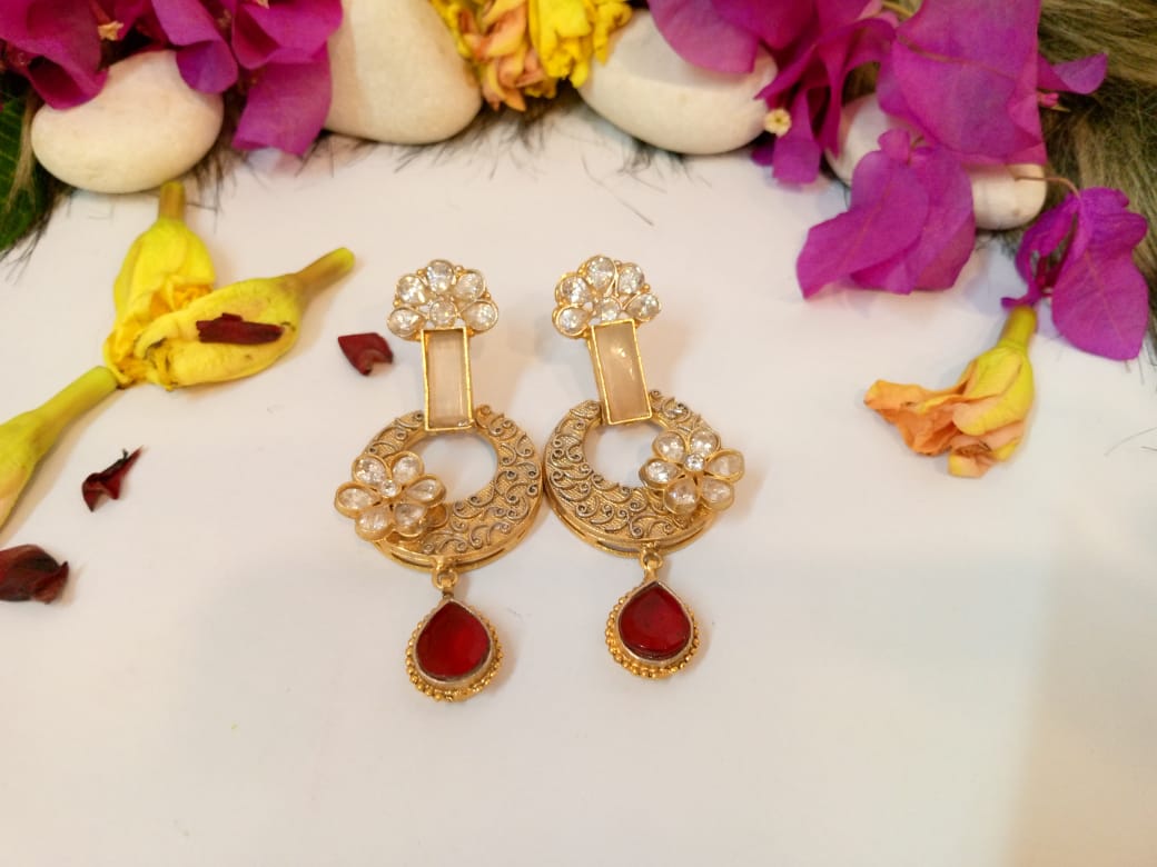 Floral Gold Elegance Earrings