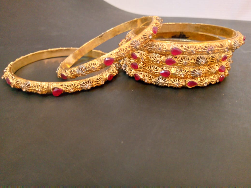 ScarletShine Bangles