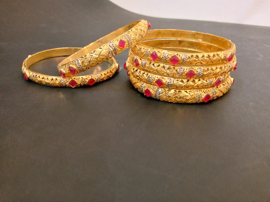 ScarletShine Bangles