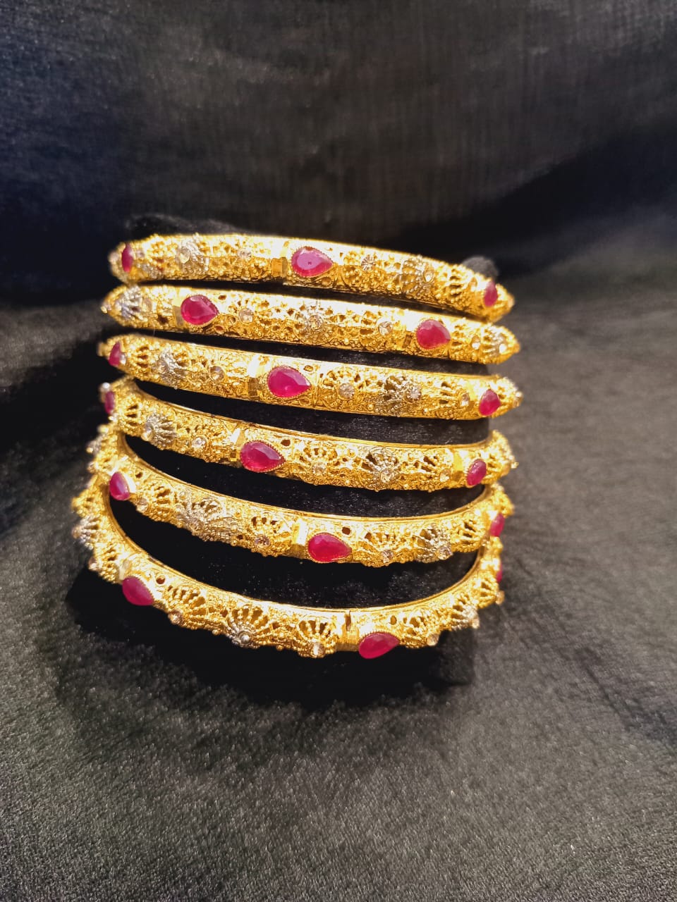 Ruby Gleam Bangles