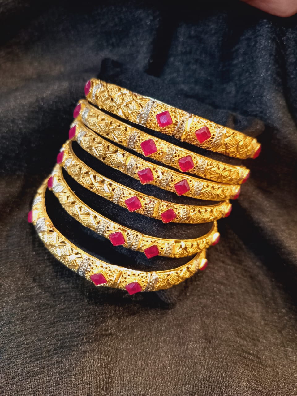 ScarletShine Bangles